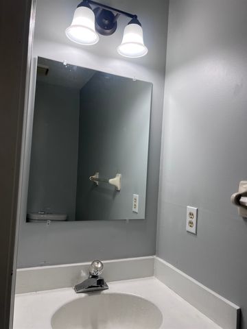 6320 KIRBY DOWNS DR, Memphis, TN 38115