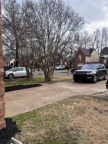 6320 KIRBY DOWNS DR, Memphis, TN 38115