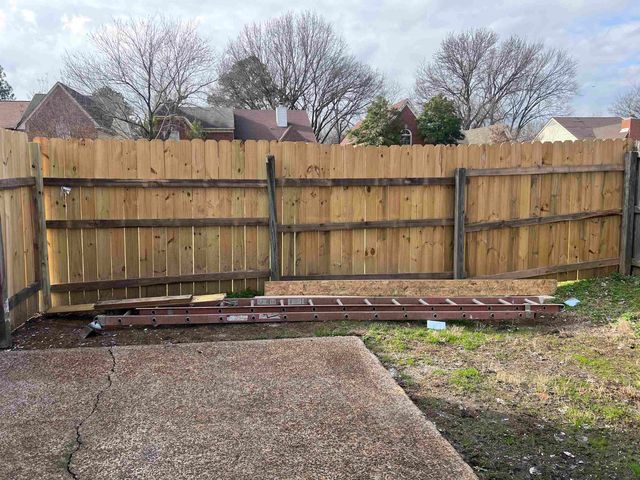 6320 KIRBY DOWNS DR, Memphis, TN 38115