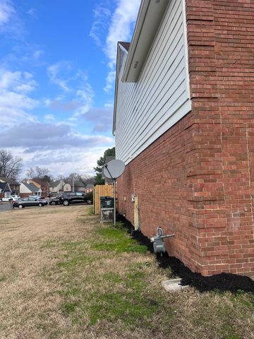 6320 KIRBY DOWNS DR, Memphis, TN 38115