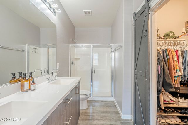 2271 E HIDALGO Avenue, Phoenix, AZ 85040