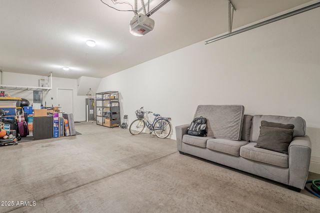 2271 E HIDALGO Avenue, Phoenix, AZ 85040