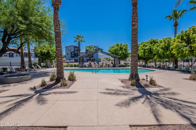 2271 E HIDALGO Avenue, Phoenix, AZ 85040