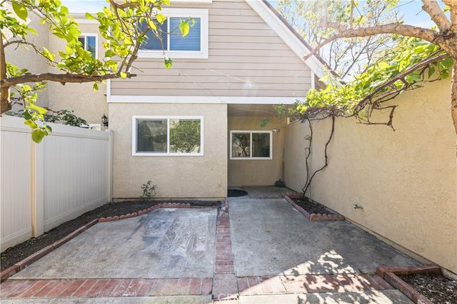 51 Golden Glen Street 1, Irvine, CA 92604