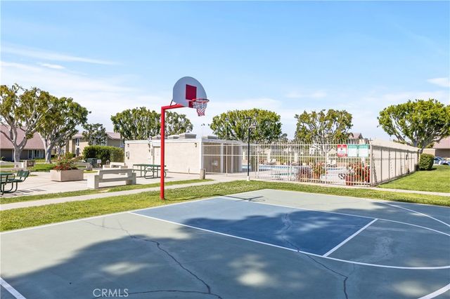 51 Golden Glen Street 1, Irvine, CA 92604