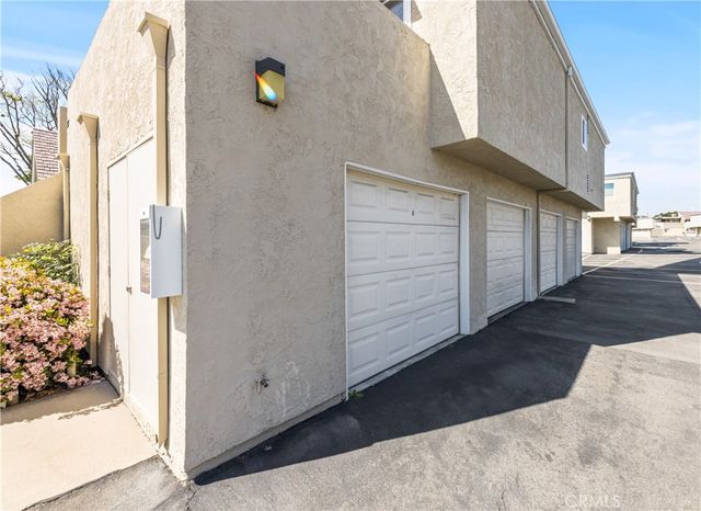 51 Golden Glen Street 1, Irvine, CA 92604