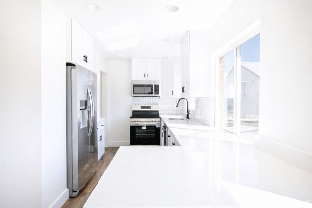 321 S 700 E, Clearfield, UT 84015