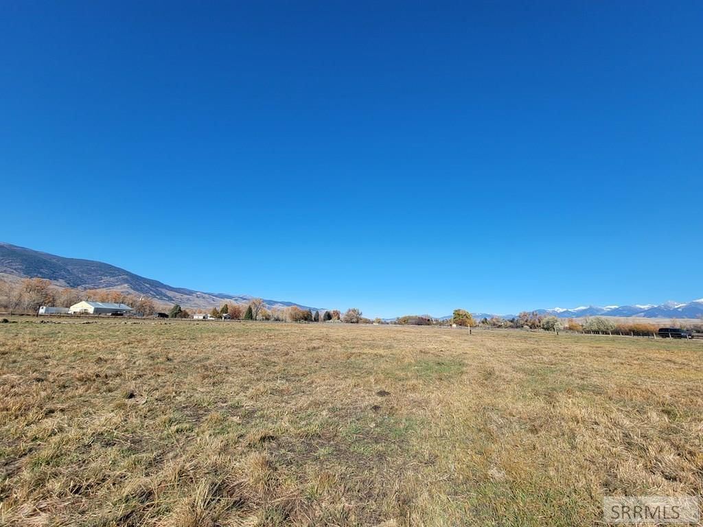 Image 5 of property listing at Lot 19 Golden Leaf Lane, Salmon, ID 83467