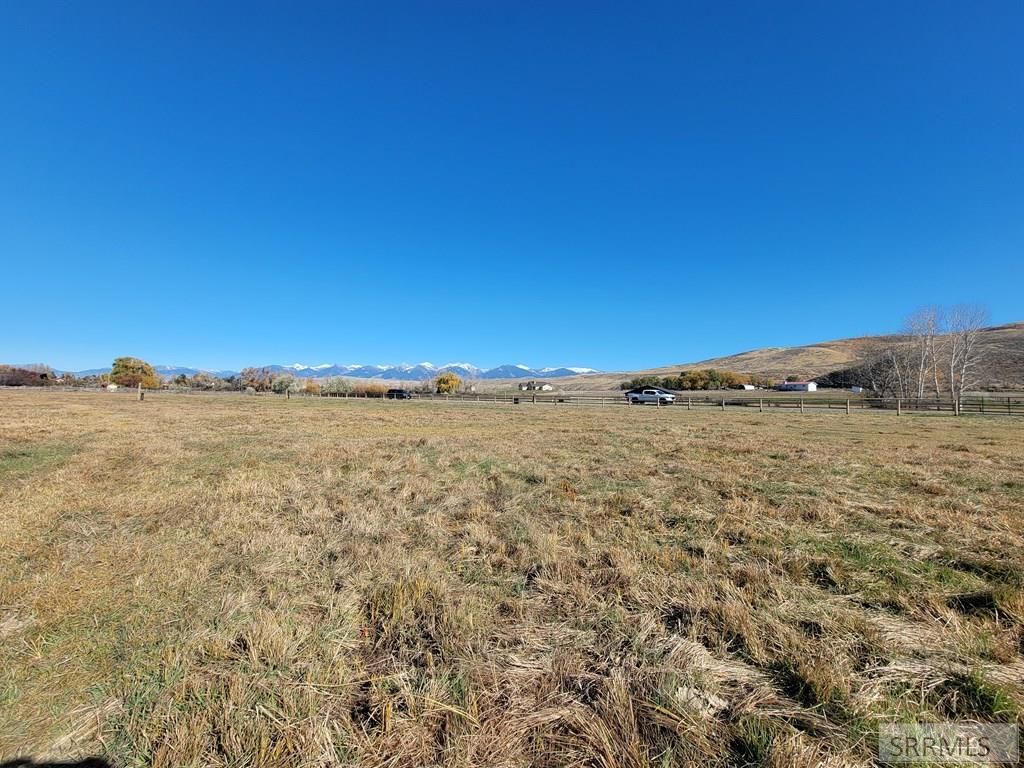 Image 6 of property listing at Lot 19 Golden Leaf Lane, Salmon, ID 83467