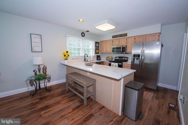 8698 DELCRIS DR, Gaithersburg, MD 20886