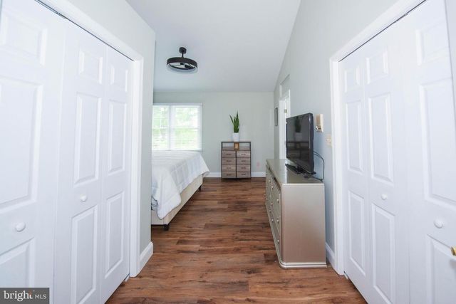 8698 DELCRIS DR, Gaithersburg, MD 20886