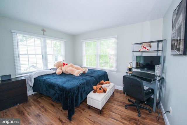 8698 DELCRIS DR, Gaithersburg, MD 20886