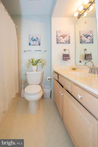 8698 DELCRIS DR, Gaithersburg, MD 20886