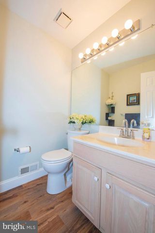 8698 DELCRIS DR, Gaithersburg, MD 20886