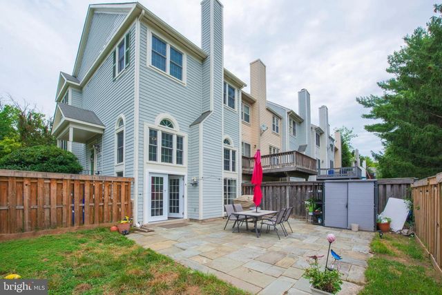 8698 DELCRIS DR, Gaithersburg, MD 20886