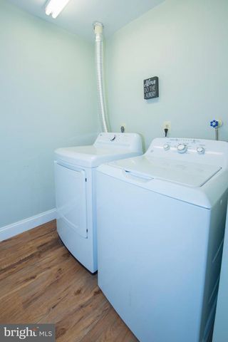 8698 DELCRIS DR, Gaithersburg, MD 20886