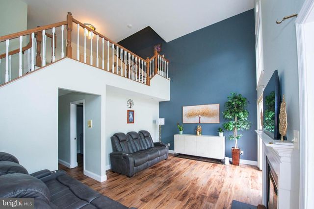 8698 DELCRIS DR, Gaithersburg, MD 20886