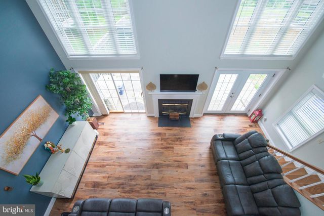 8698 DELCRIS DR, Gaithersburg, MD 20886