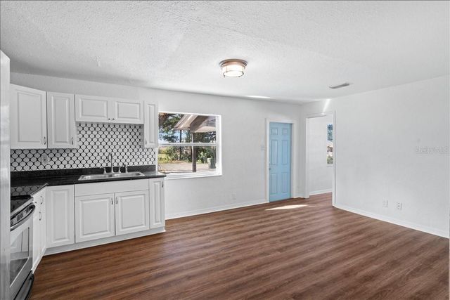 704 E WILMA STREET, Tampa, FL 33612