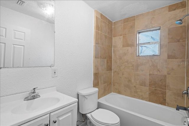 704 E WILMA STREET, Tampa, FL 33612