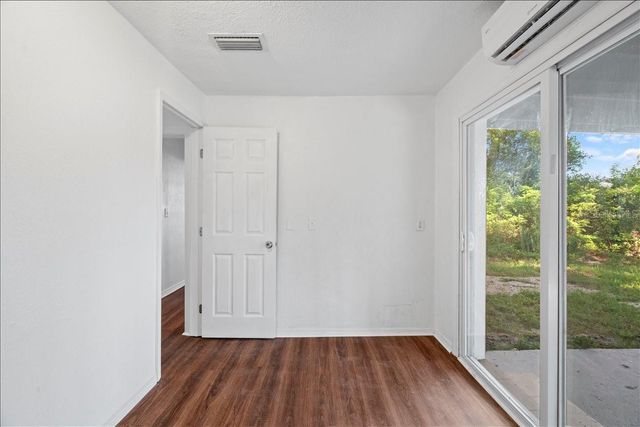 704 E WILMA STREET, Tampa, FL 33612