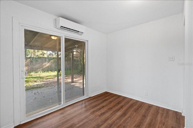 704 E WILMA STREET, Tampa, FL 33612