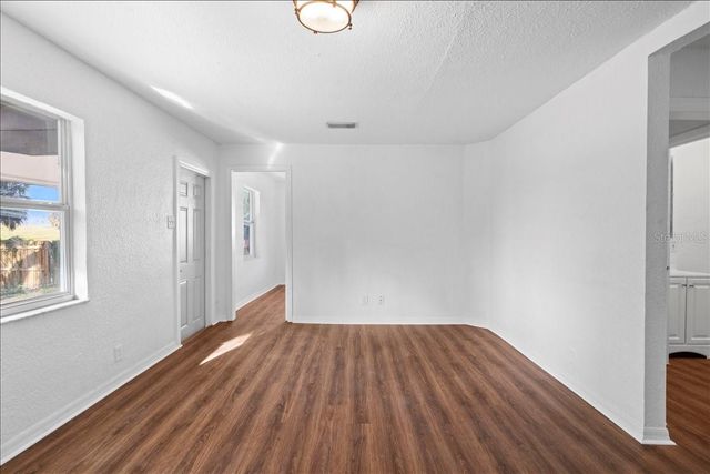 704 E WILMA STREET, Tampa, FL 33612