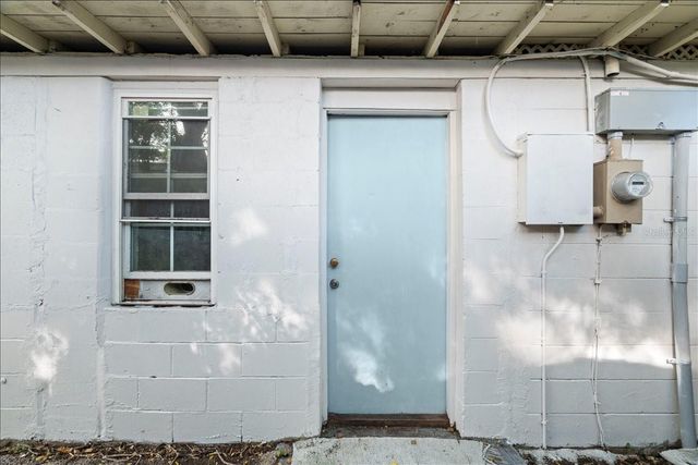 704 E WILMA STREET, Tampa, FL 33612