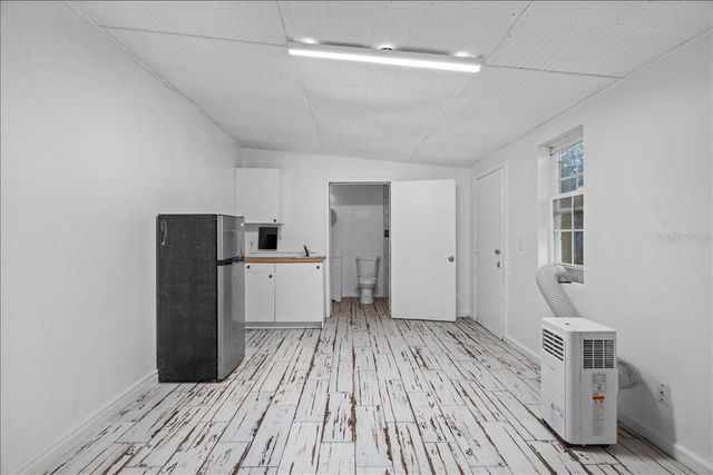 704 E WILMA STREET, Tampa, FL 33612