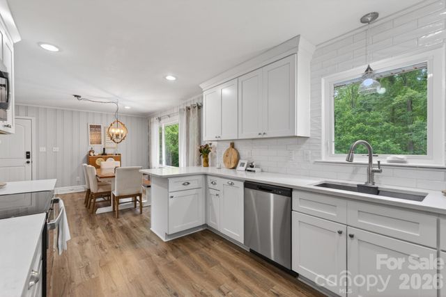 1100 Sunset Road, Cherryville, NC 28021