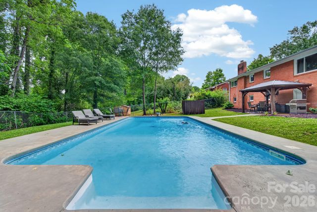 1100 Sunset Road, Cherryville, NC 28021