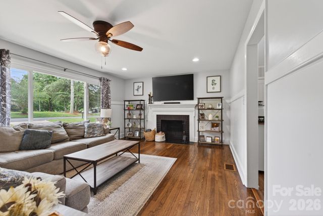 1100 Sunset Road, Cherryville, NC 28021