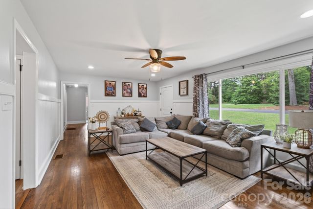 1100 Sunset Road, Cherryville, NC 28021