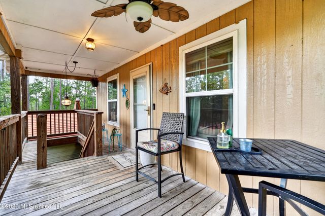 6079 4th Street, Bay Saint Louis, MS 39520