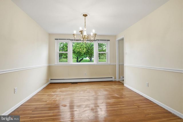 647 MIDDLE HOLLAND RD, Southampton, PA 18966