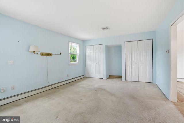 647 MIDDLE HOLLAND RD, Southampton, PA 18966