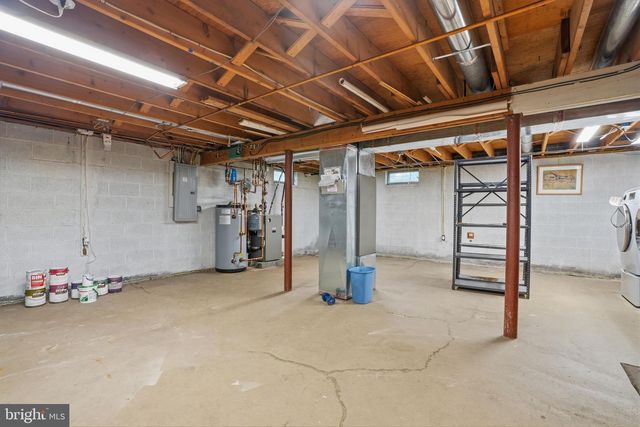647 MIDDLE HOLLAND RD, Southampton, PA 18966