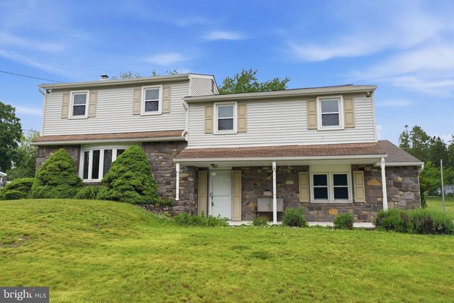647 MIDDLE HOLLAND RD, Southampton, PA 18966