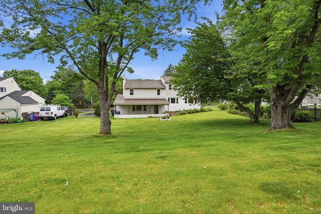 647 MIDDLE HOLLAND RD, Southampton, PA 18966