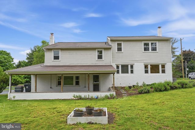 647 MIDDLE HOLLAND RD, Southampton, PA 18966