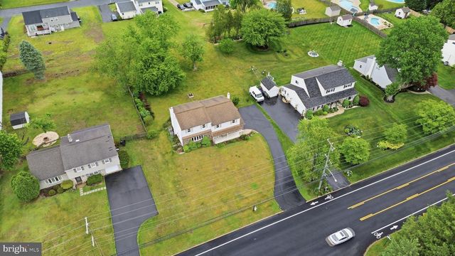 647 MIDDLE HOLLAND RD, Southampton, PA 18966
