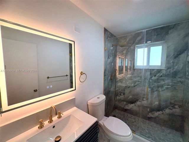 310 Leisure Blvd, Pompano Beach, FL 33064