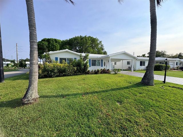 310 Leisure Blvd, Pompano Beach, FL 33064