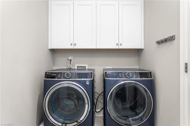 7006 Westfield Village Circle, Summerfield, NC 27358