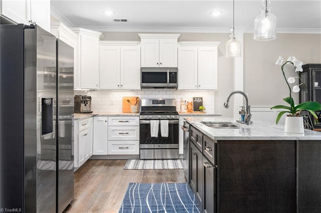 7006 Westfield Village Circle, Summerfield, NC 27358