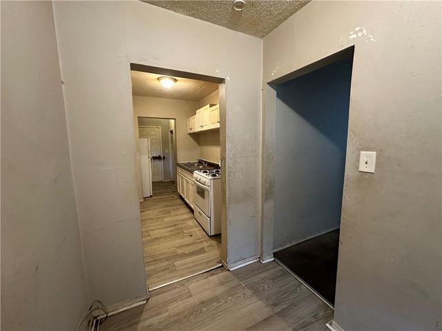 5708 Park Avenue, Kansas City, MO 64130