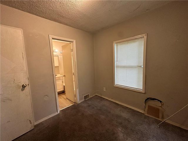 5708 Park Avenue, Kansas City, MO 64130