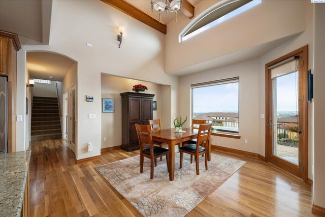 1376 Tuscany Pl, Richland, WA 99352