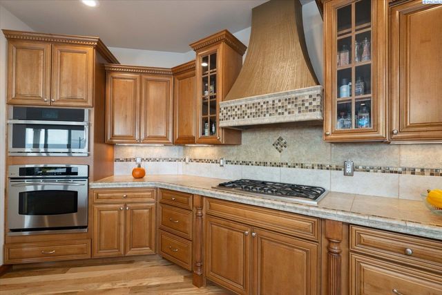 1376 Tuscany Pl, Richland, WA 99352