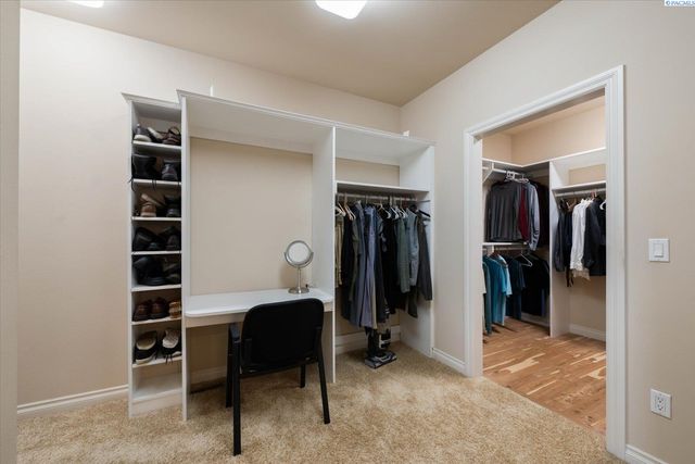 1376 Tuscany Pl, Richland, WA 99352